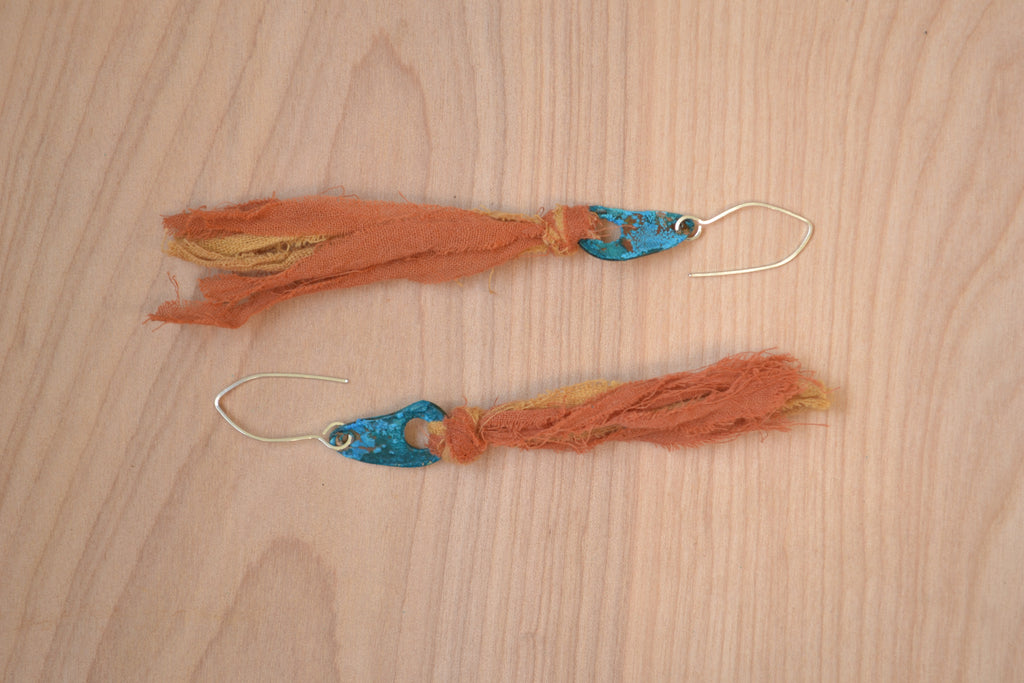 Fete earrings